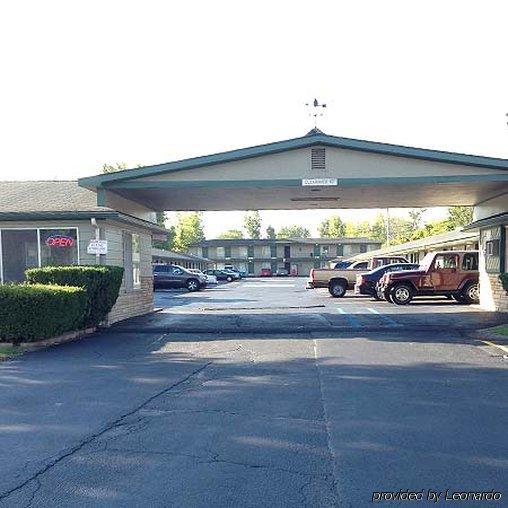 Currys Motel By Oyo Saginaw Mi Exteriör bild